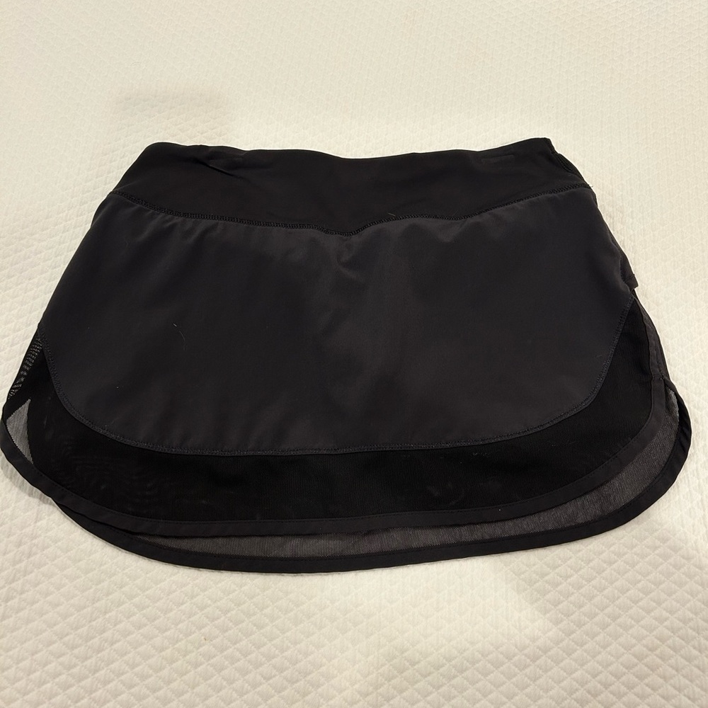 Lululemon - black hotty hot skirt